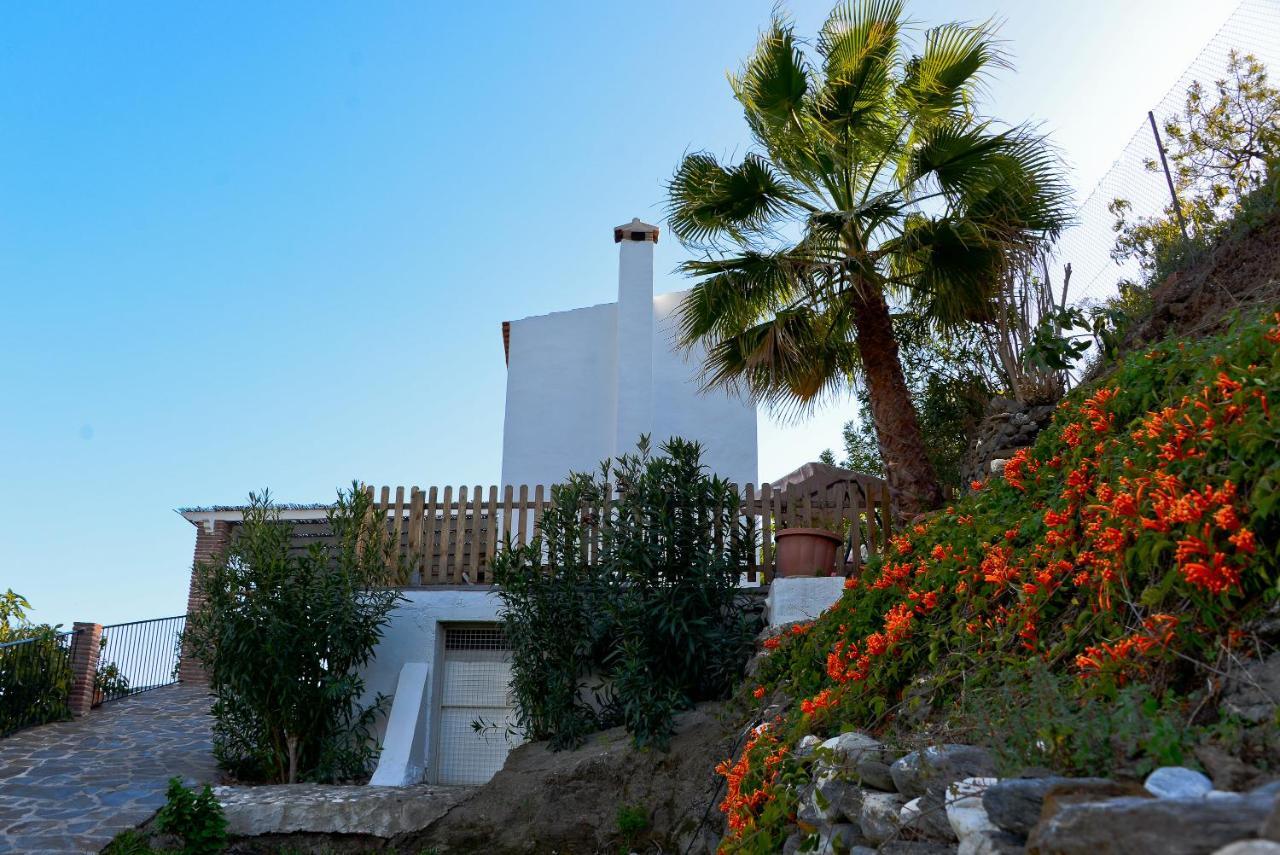Вилла Casa Entre Nerja Y Фрихилиана Экстерьер фото